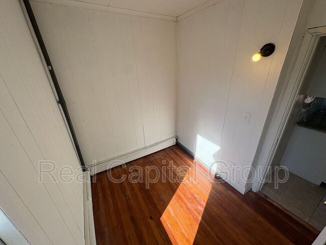 Building Photo - 1210 1st Ave