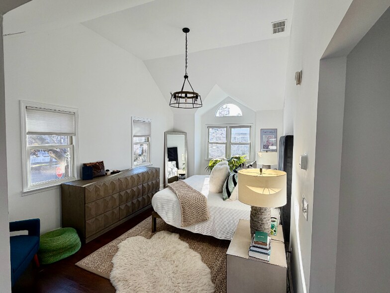 Building Photo - 29 Lexington Ave