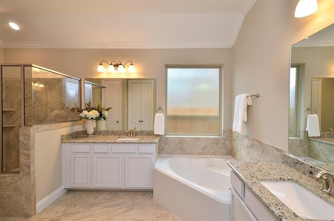 Building Photo - 14627 Bella Meadow Ct