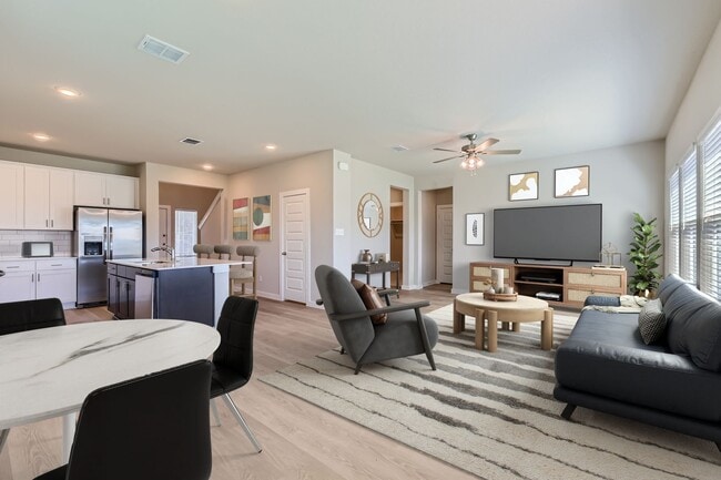 Building Photo - CAMBRIDGE PLAN