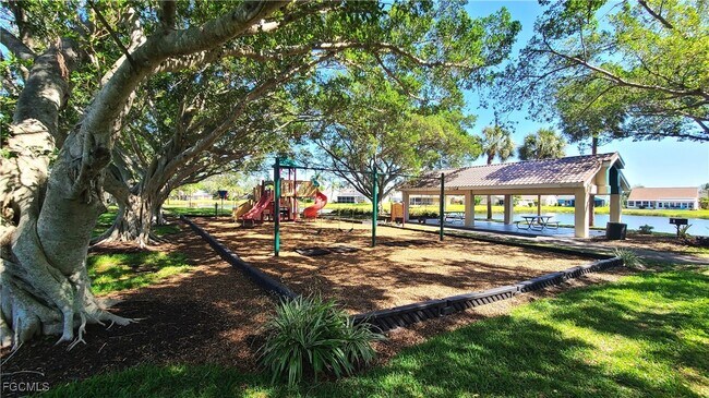 Building Photo - 14571 Daffodil Dr