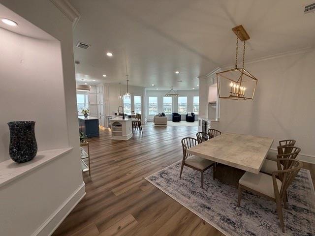 Building Photo - 6675 Mediterranean Dr