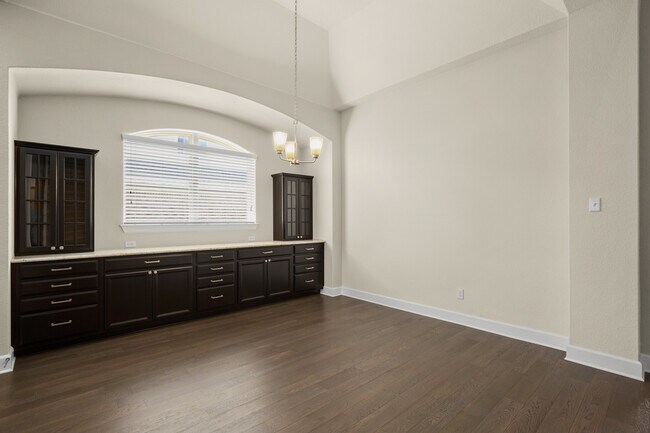 Building Photo - 20317 Martin Ln