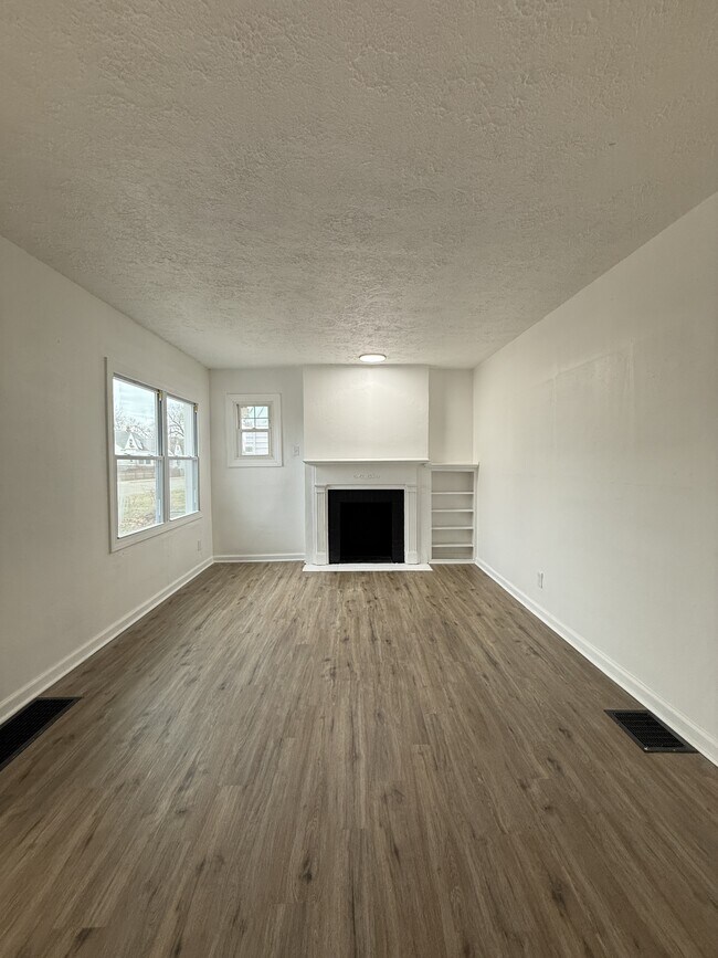 Building Photo - 3520 Cleveland Ave