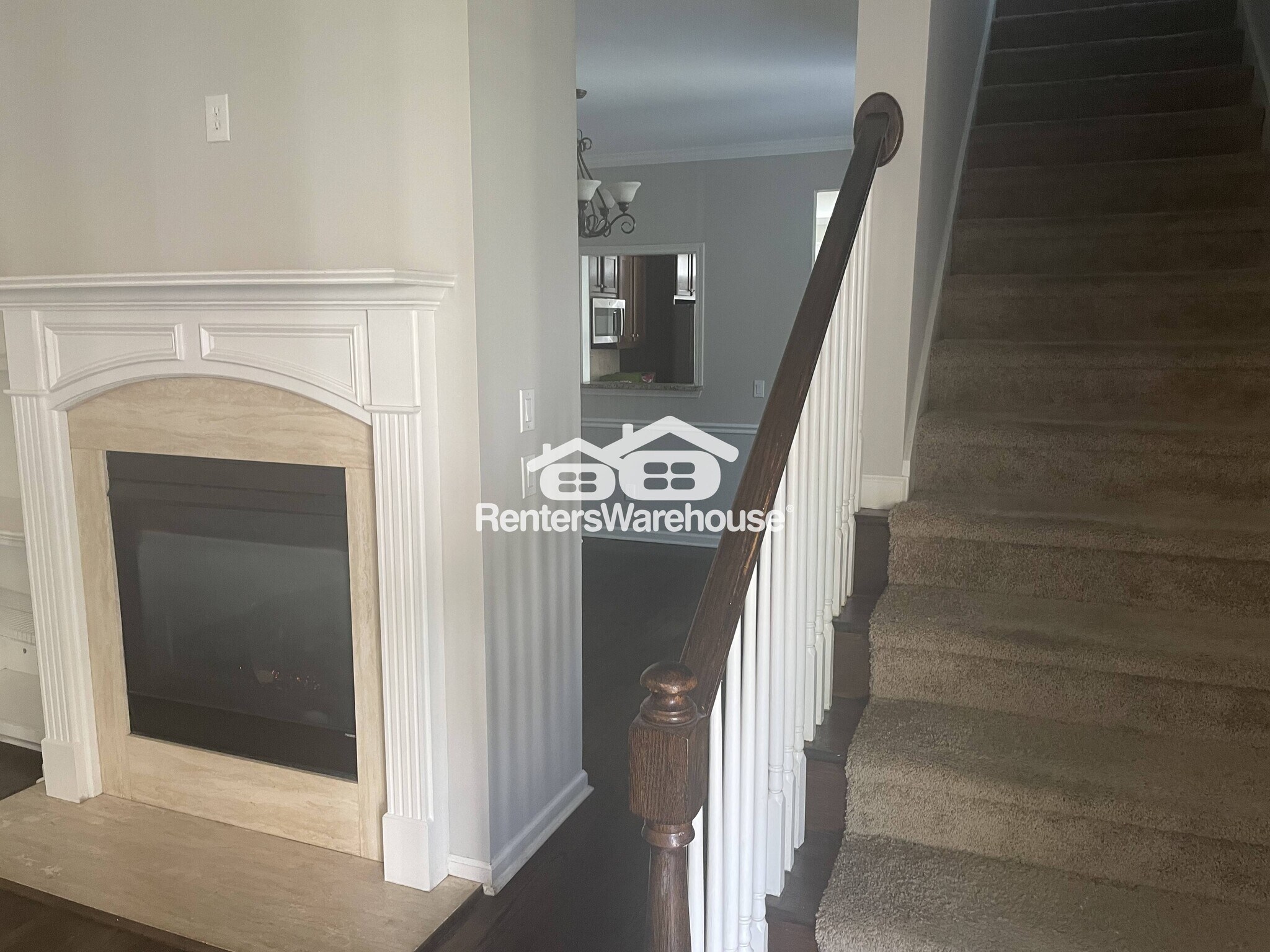 Building Photo - 1213 Discover Green Ln