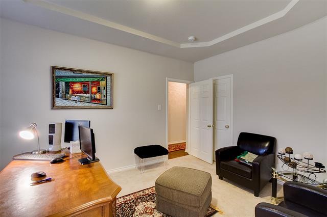 Building Photo - 705 Sundown Way