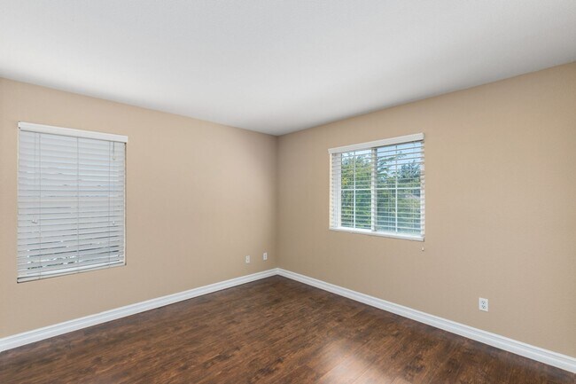 Building Photo - Paseo Del Sol, 5 br/3 ba House, 2-Story, 3 car gar, yard, corner house, gardener, granite, hardwo...