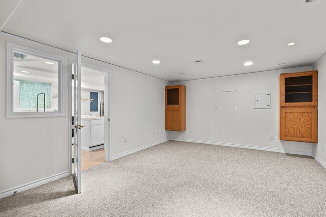 Building Photo - 4Bd/3Ba Seattle House