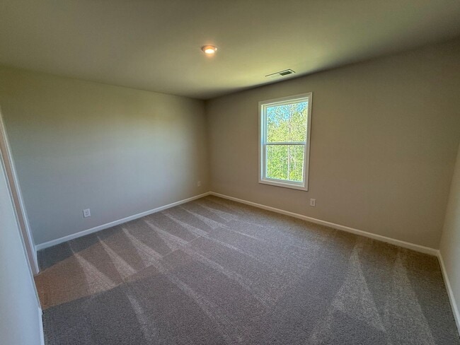 Building Photo - 749 Count Fleet Ct