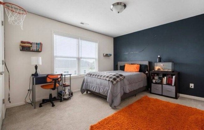 Building Photo - Luxury Living That's Worth the Wait!! COMING IN NOVEMBER