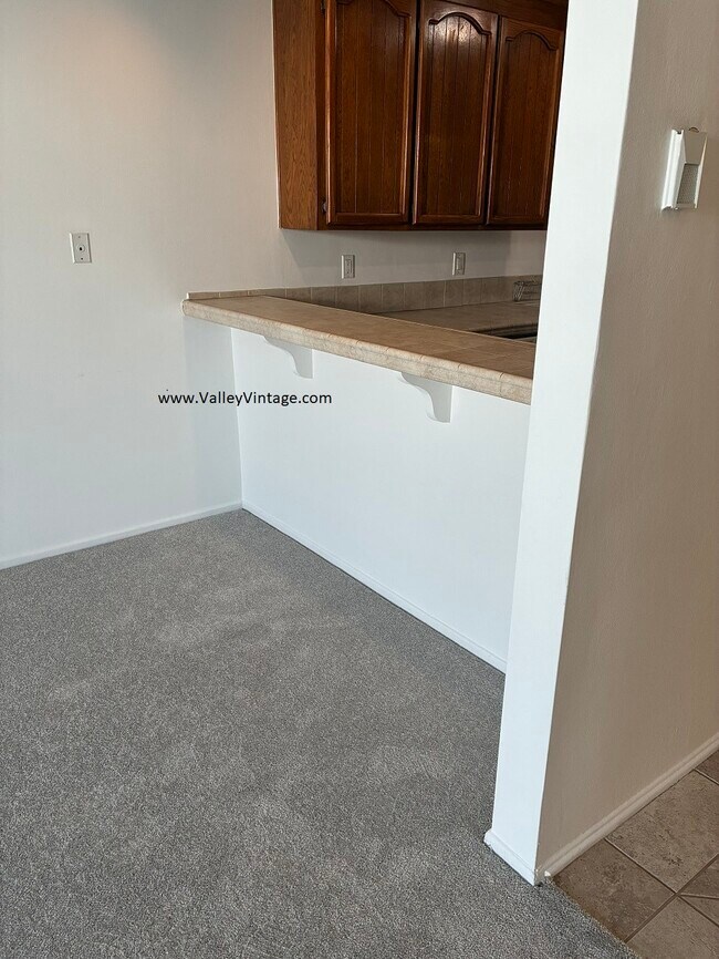 Building Photo - 11687 S Montana Ave