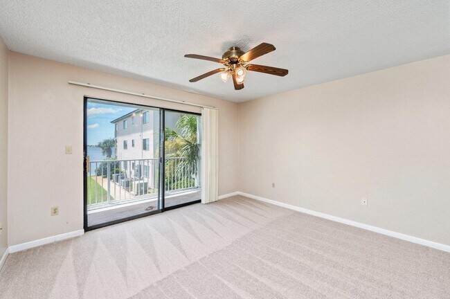 Building Photo - 1691 US-98