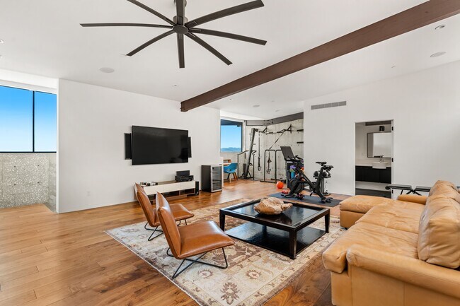 Building Photo - 4925 E Red Rock Dr
