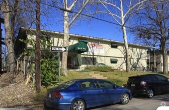 Building Photo - 306 E 30th St