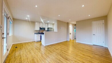 Building Photo - 1145 Edwards St