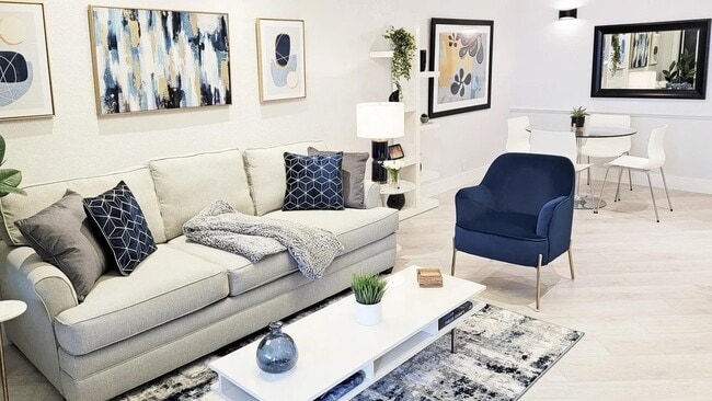 Building Photo - 2857 N Los Felices Rd