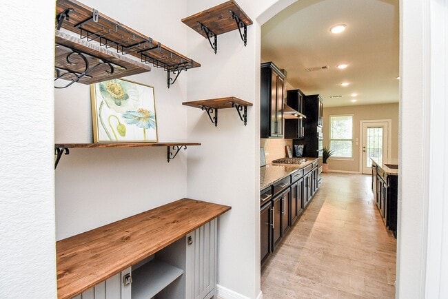 Building Photo - 24918 Meadowthorn Crest Ln