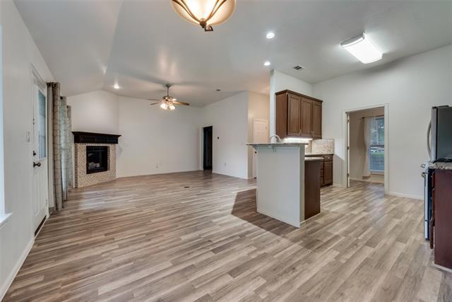 Building Photo - 106 S 3rd Ave