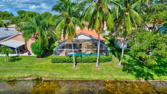 Building Photo - Rainbow Lakes