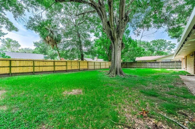 Building Photo - 1610 Richvale Ln