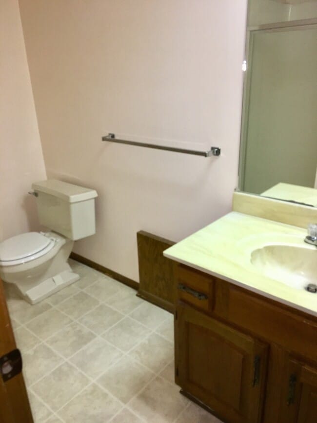 Building Photo - 7511 E 24th Ct N