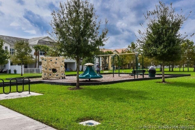 Building Photo - 11900 Cypress Key Way
