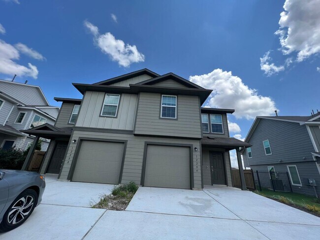 Building Photo - 12204 Scarlet Way