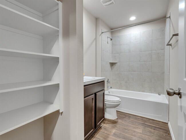 Building Photo - 2402 Ormes Forest Ln