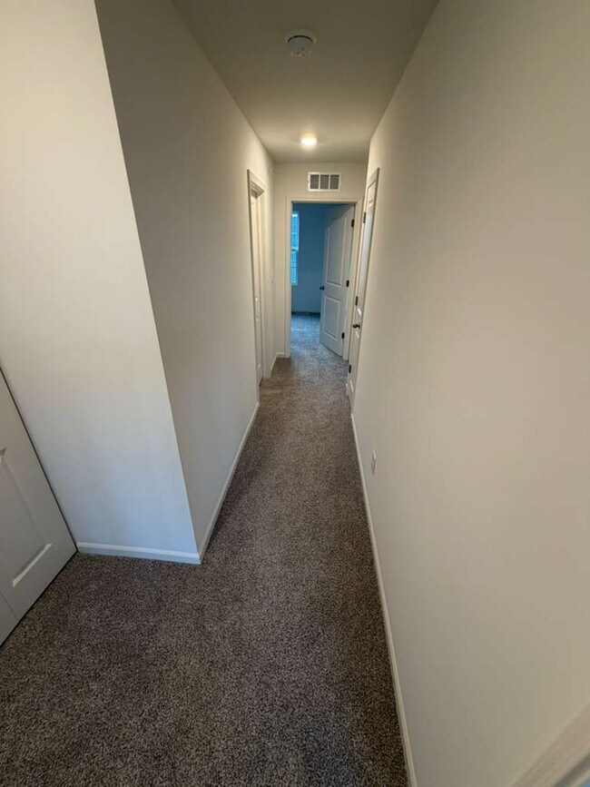 Building Photo - 2016 Yellowstone Blvd