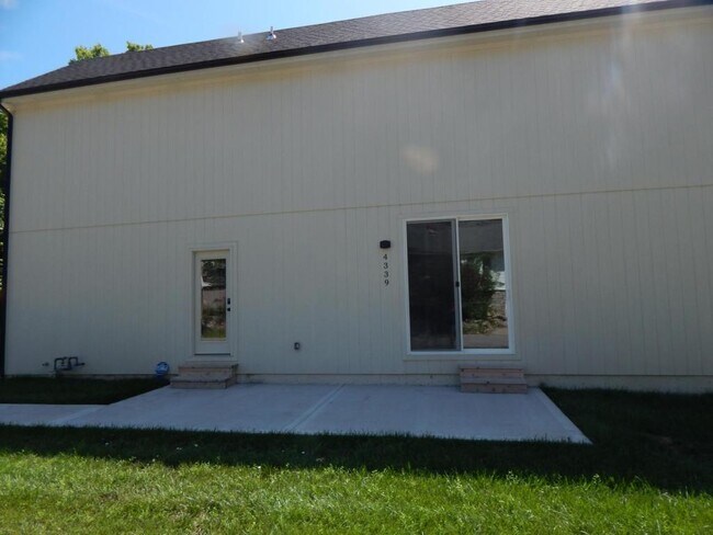 Building Photo - 4339 Virginia Ave