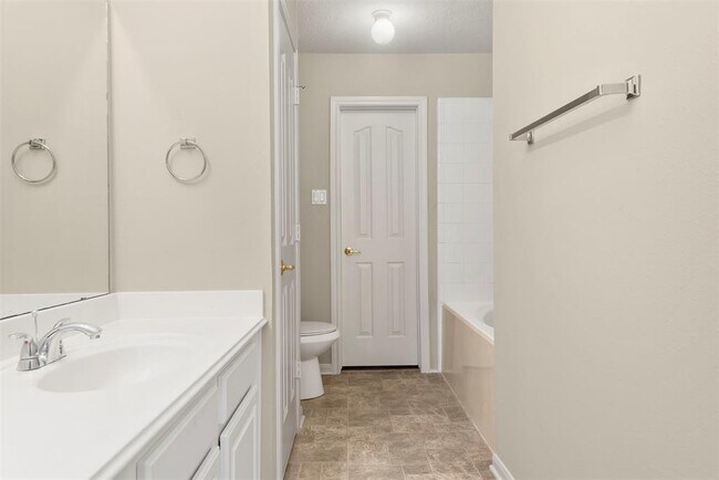 Building Photo - 2622 Autumn Springs Ln
