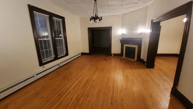 Building Photo - 62 Spring St