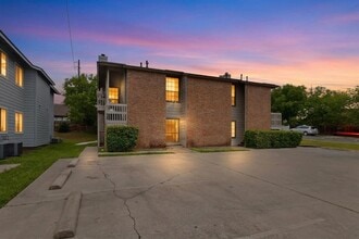 Building Photo - 11306 Nicole Cove