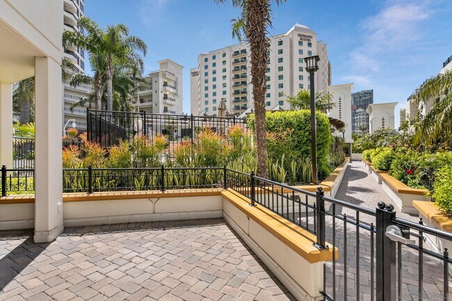 Building Photo - 680 Kettner Blvd