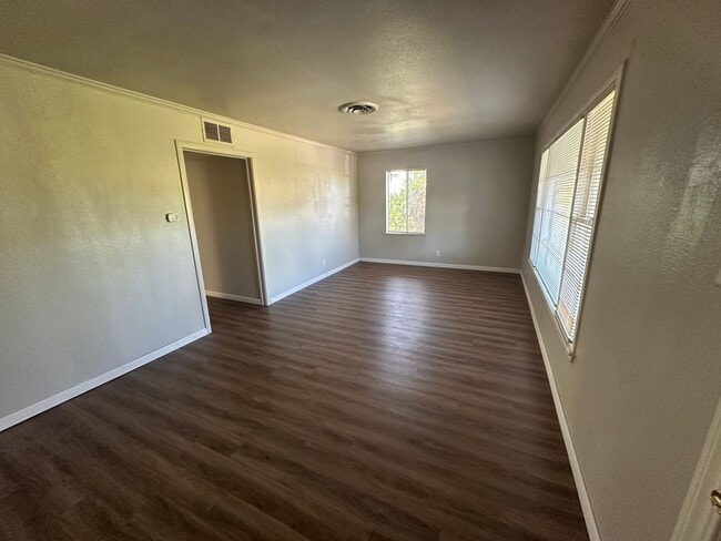 Building Photo - 3461 Ashley Ave