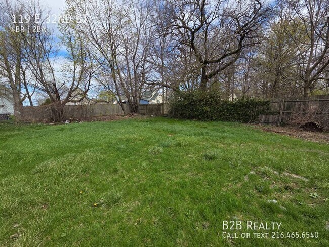 Building Photo - 119 E 32nd St