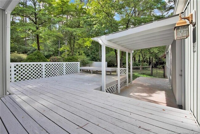 Building Photo - 3305 Hutton Pl