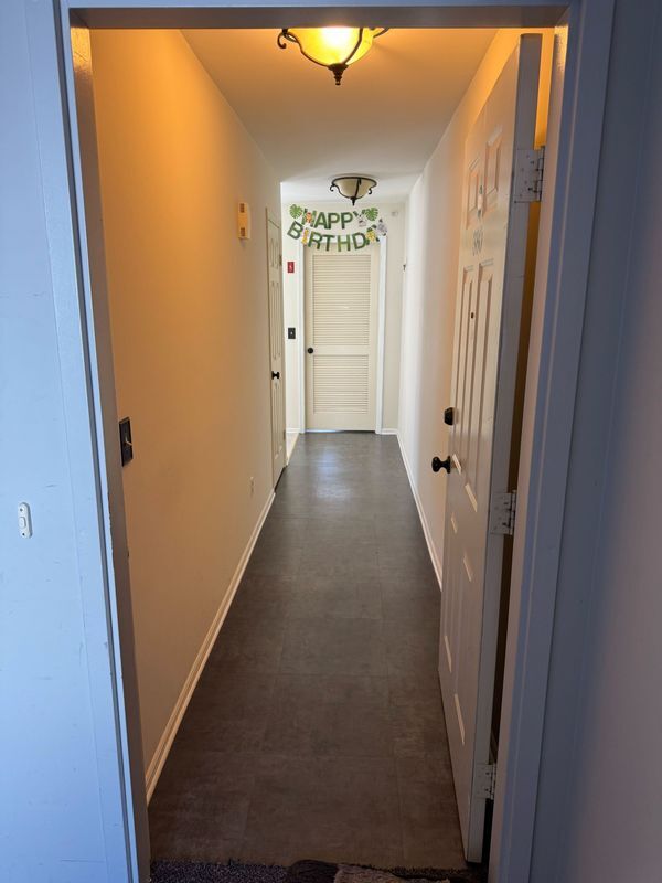 Building Photo - 380 Keswick Dr