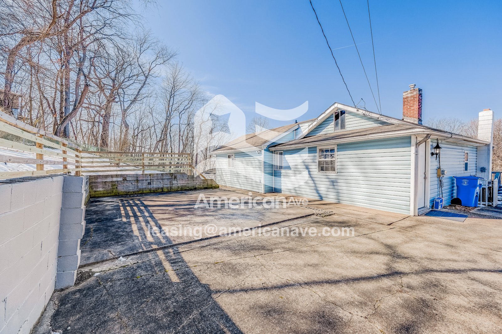 Building Photo - 130 Penneman Ave