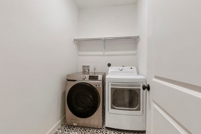 Building Photo - 108 Salvia Star Ct