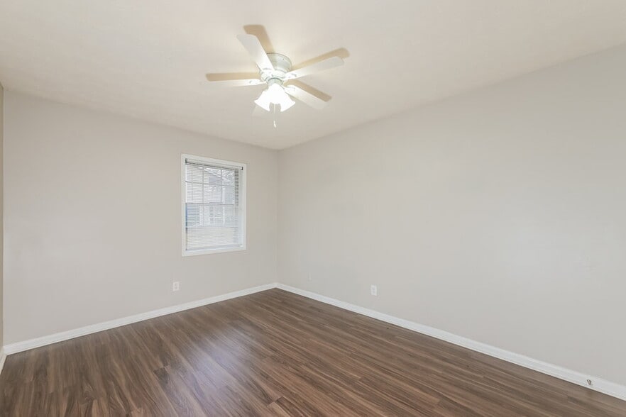 Building Photo - 417 Northdale Ct