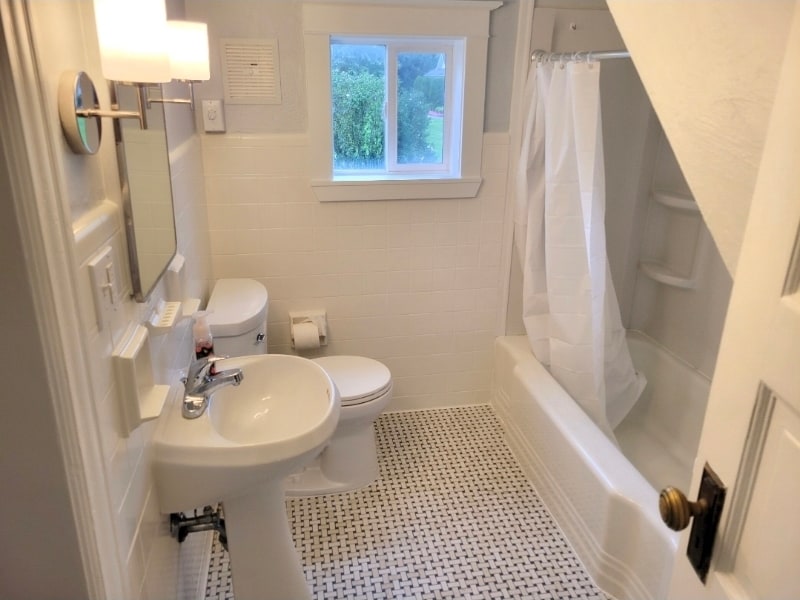 Building Photo - 2780 Girdle Rd