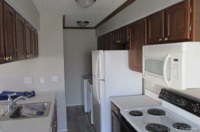 Building Photo - 207 Aqueduct Dr