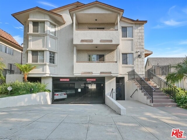 Building Photo - 618 E Magnolia Blvd