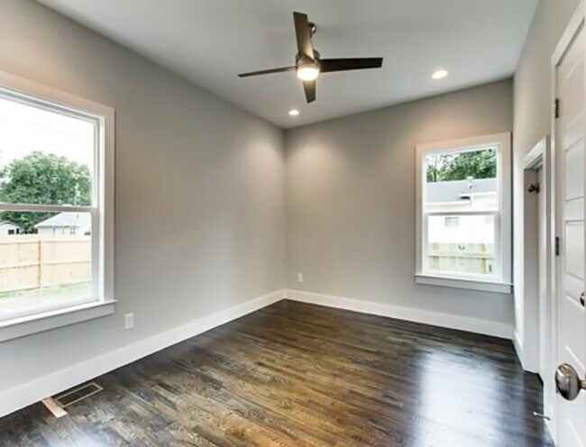 Master bedroom - 2003 9th Ave N