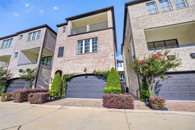 Building Photo - 2713 Kinsley Oaks Dr