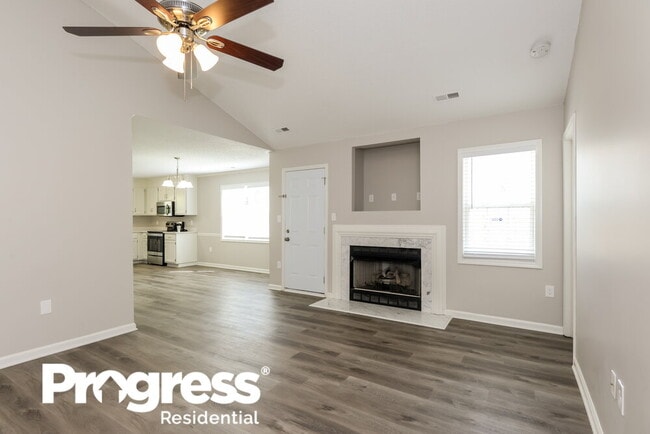 Building Photo - 709 Peregrine Ct
