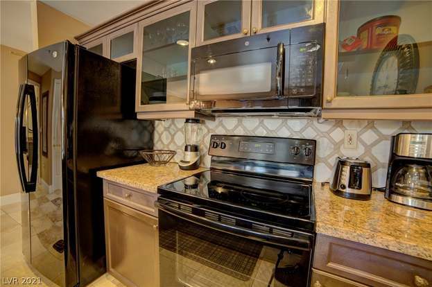 Building Photo - 30 Strada Di Villaggio