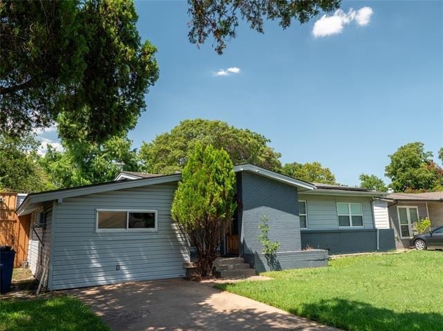 Building Photo - 2319 Klondike Dr