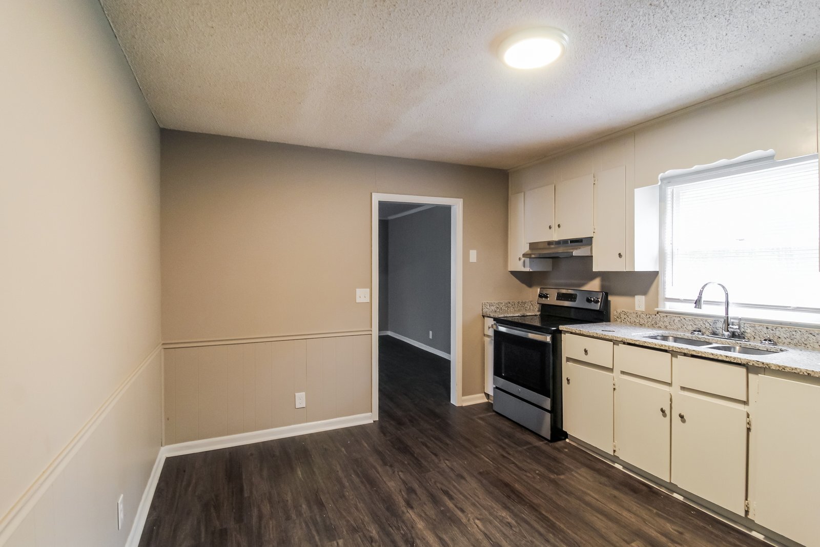 Building Photo - 4277 White Oak Ct